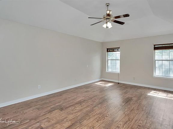 4th image of 2222 Middle Creek Blvd