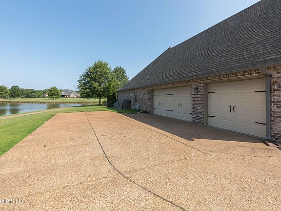 5th image of 14364 Buttercup Dr