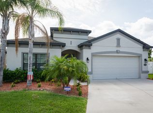 4742 Woods Landing Ln, Tampa, FL 33619