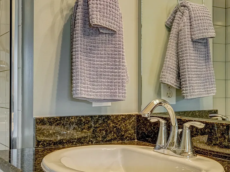 2310 Elliott Ave #502 — Photo 35