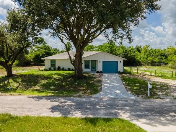 3317 17th St SW, Lehigh Acres, FL 33976