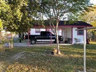 3rd image of 217 W Huisache St