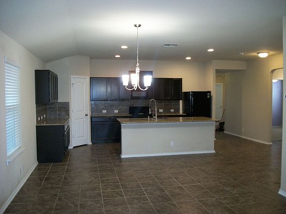 2nd image of 6126 Hackberry Pond