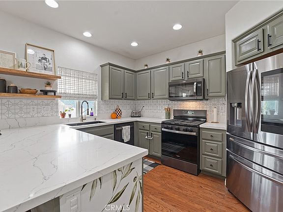 4th image of 14289 Meadowlands Dr