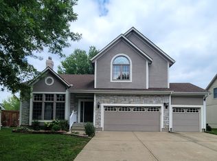 15205 Woodson St, Overland Park, KS 66223