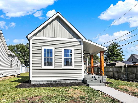 3rd image of 1631 Brier Pl