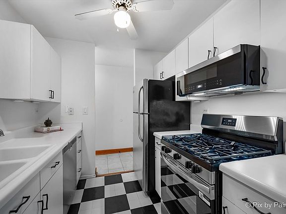 5th image of 1912 Prairie Sq #303A
