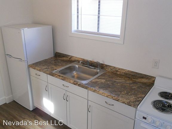2nd image of 1130 1/2 G St