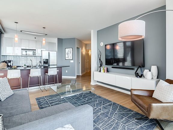 2nd image of 2101 Market St Unit 2107