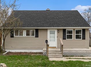 541 Woodlawn Ave, Ypsilanti, MI 48198