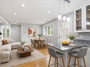 28 Beecher Pl #B, Newton, MA 02459