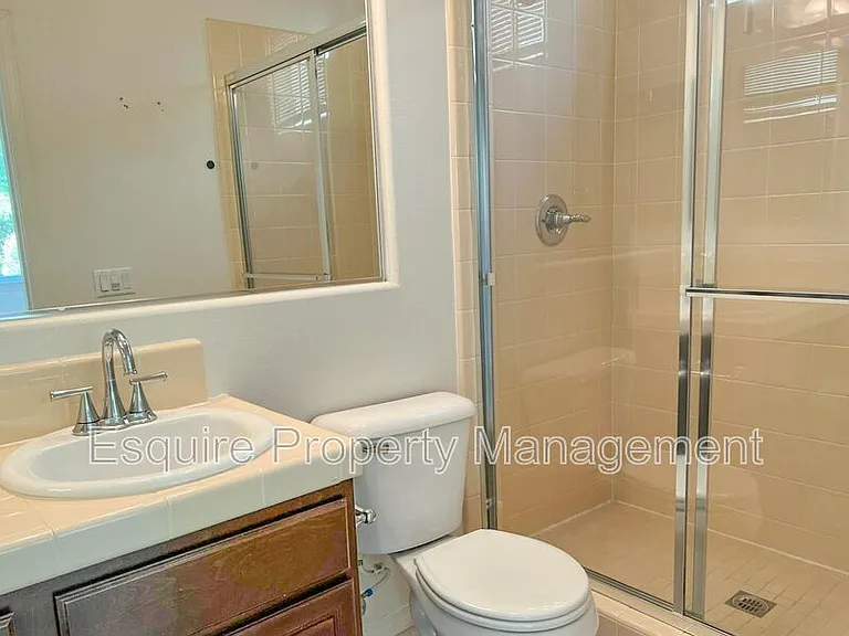 13735 Blue Ridge Way — Photo 34