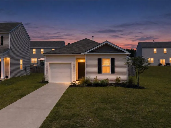 150 Cloverleaf St, Summerville, SC 29483