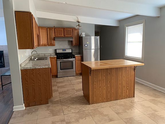 3rd image of 2301 Hermon Ave