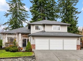 1233 215th Pl SW, Lynnwood, WA 98036