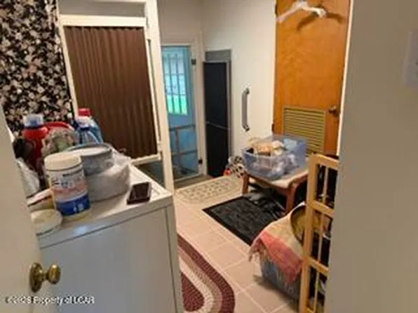 94 Country Club Rd, Dallas, PA 18612