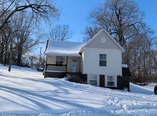 905 Jackson St, Park Hills, MO 63601