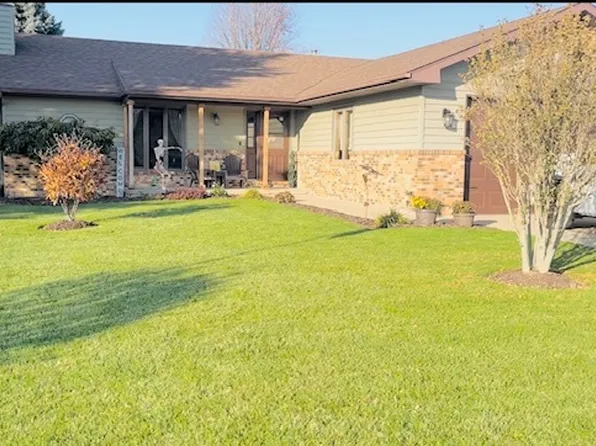 115 E Webb St, Sandwich, IL 60548