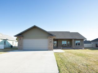 4310 Sweetwood Dr, North Platte, NE 69101