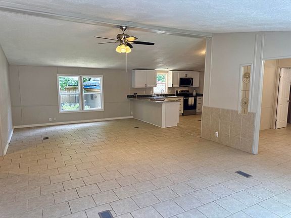 4th image of 178 Pine Road