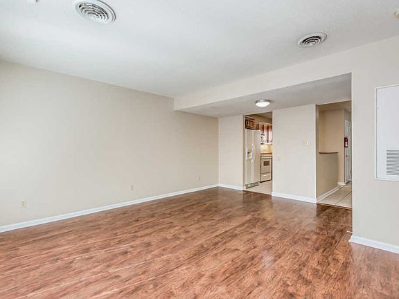 5th image of 6525 Deane Hill Dr APT 27