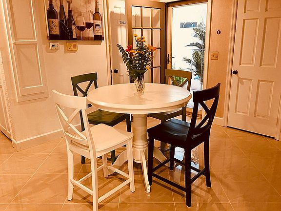 Kitchen entrance