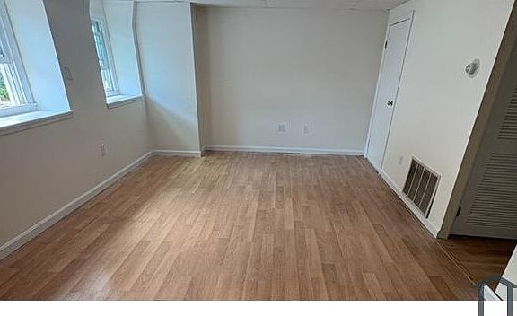 2nd image of 128 Johnson St APT B
