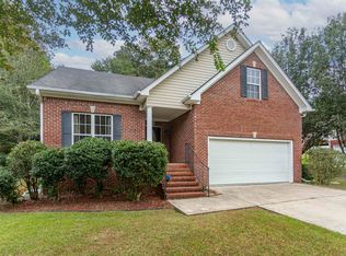 1127 Cameron Cove Cir, Leeds, AL 35094