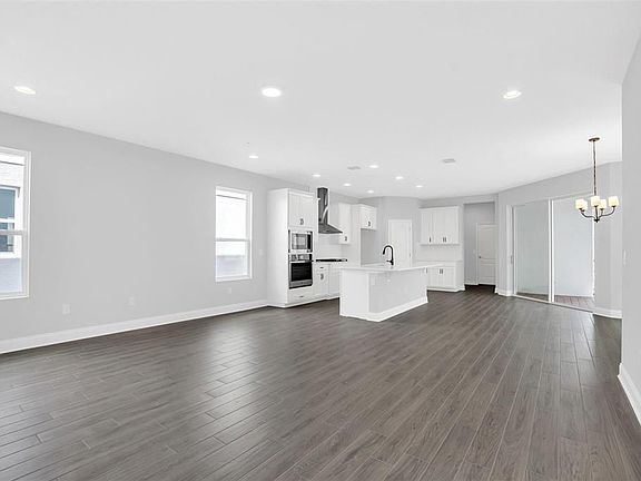 3rd image of 12743 Brodlove Ln