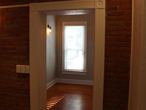 5th image of 417 W Park St