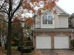 1725 Brookwood Rd, Lisle, IL 60532