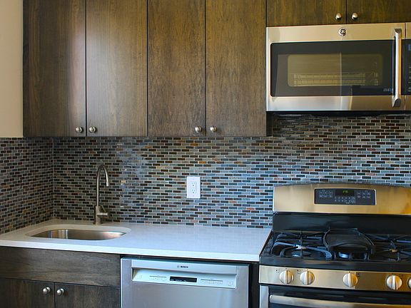 2nd image of 19 Christopher St APT 16