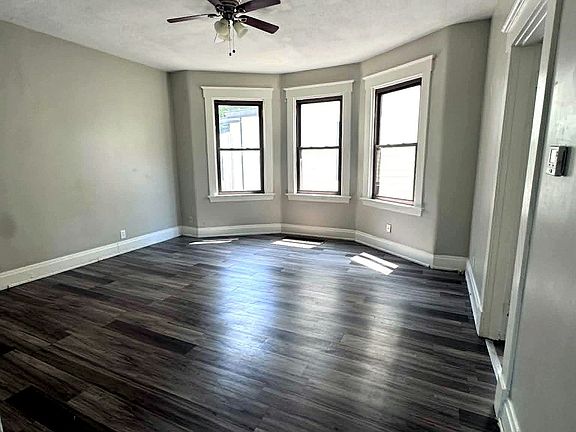 4th image of 3054 McHenry Ave Unit 1