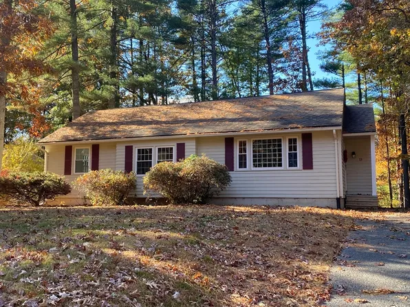 13 Edgehill Pl, Amherst, MA 01002