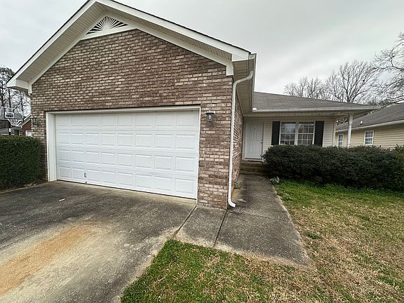 2nd image of 310 Parker Pl