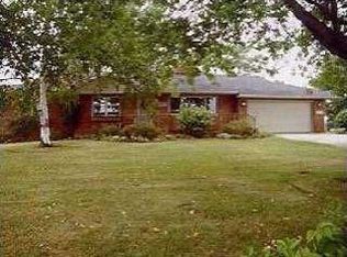 1331 N Stadium Rd, Oregon, OH 43616