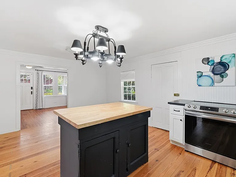 101 Riverview St — Photo 10