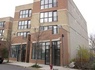 2428 W Madison St #2, Chicago, IL 60612