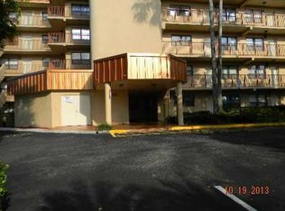 7401 NW 16th St #105, Plantation, FL 33313