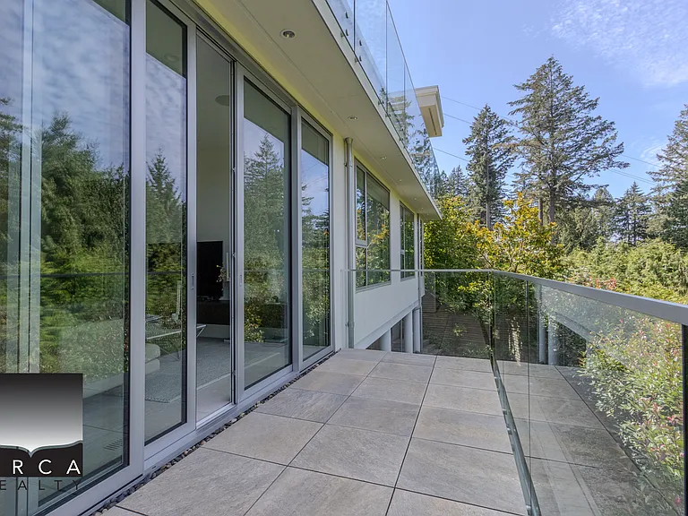 6173 Nelson Ave — Photo 38