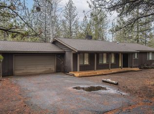 60205 Ridgeview Dr E, Bend, OR 97702