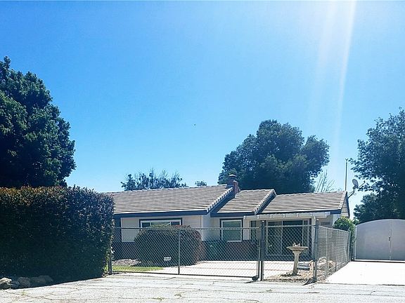 5th image of 13680 Wilmot St