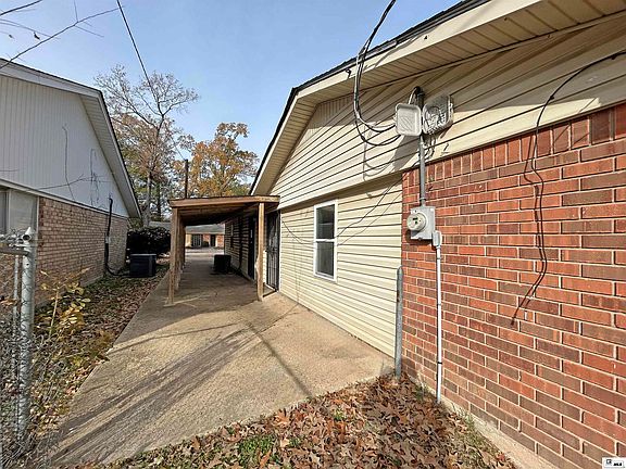 2nd image of 411 Birchwood Dr