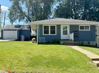 109 W Wool St, Avoca, IA 51521
