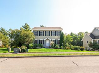 229 Sylvan Ln, Manchester, NH 03102