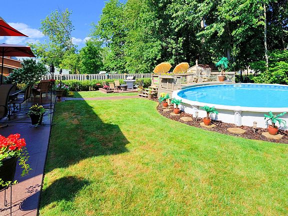 5th image of 1647 Scarborough Dr