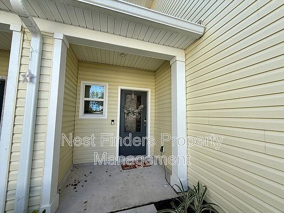 4th image of 12050 Calvesta St