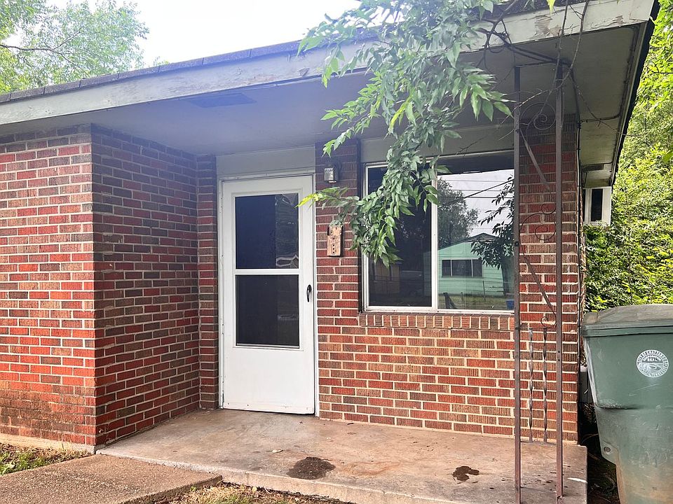 1st image of 1215 E 35th St #20165991E