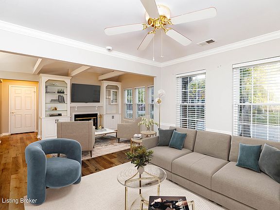 4th image of 302 Eastbridge Ct #302