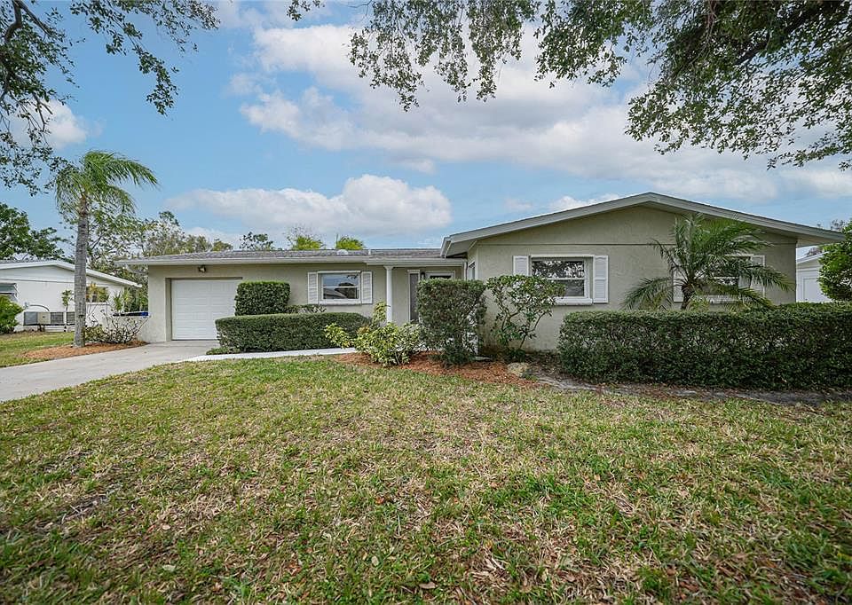 1st image of 316 Park Lane Dr